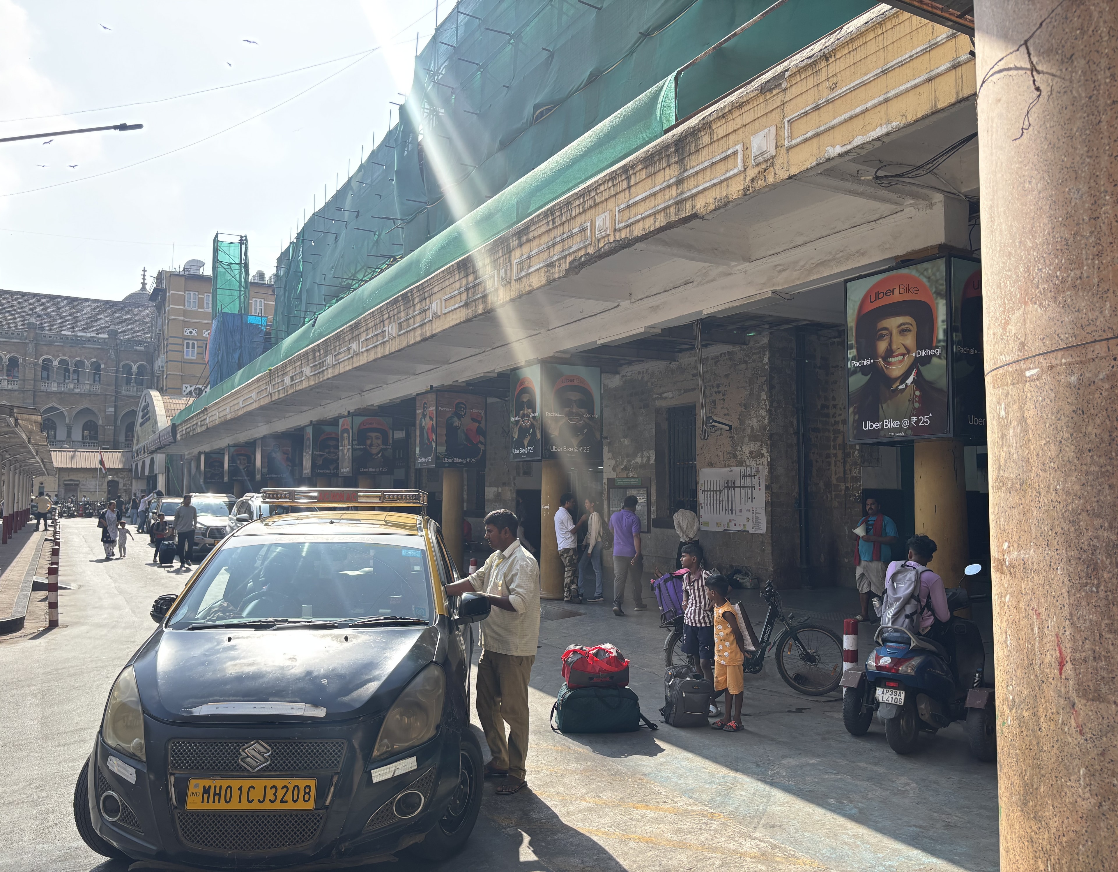 CSMT Mumbai Taxi Stand advertising location