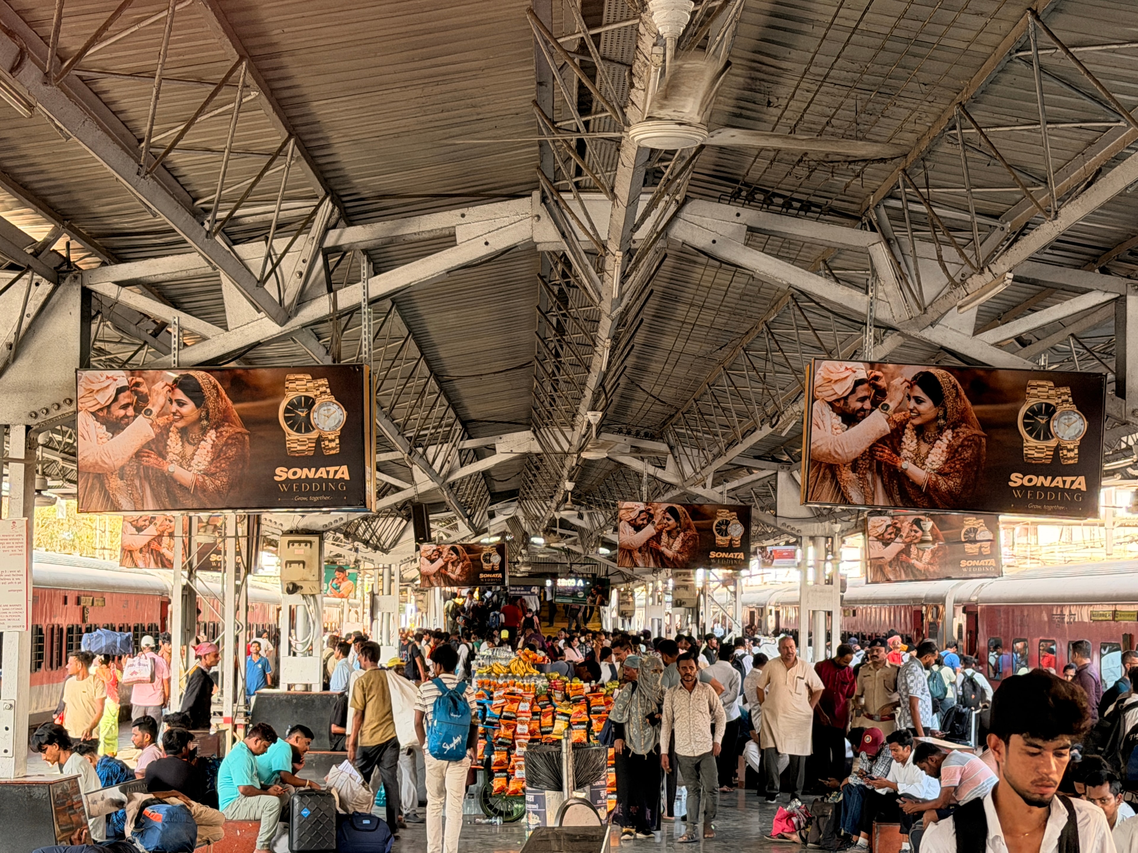 Pune Station Platform 2 to 6 advertising location