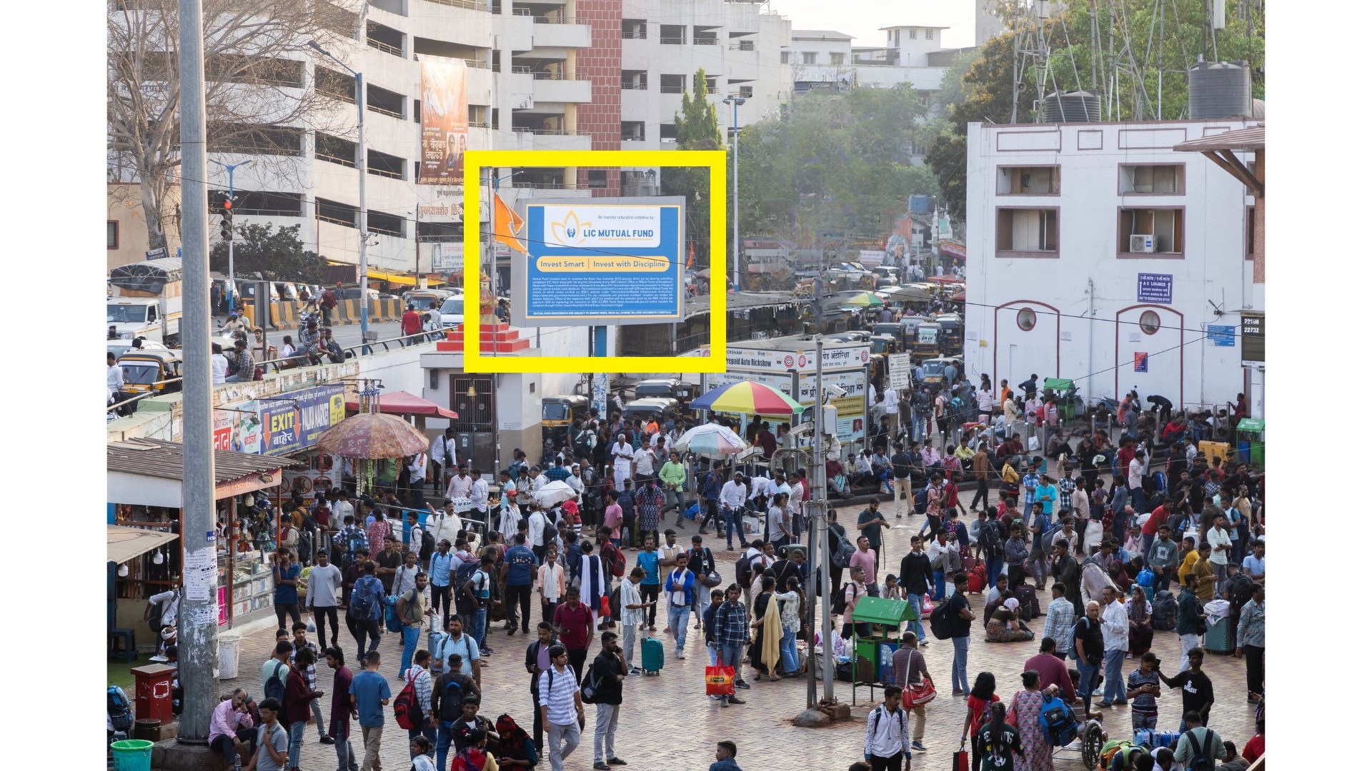 LIC Mutual Fund campaign at Pune Station Circulating Area LED